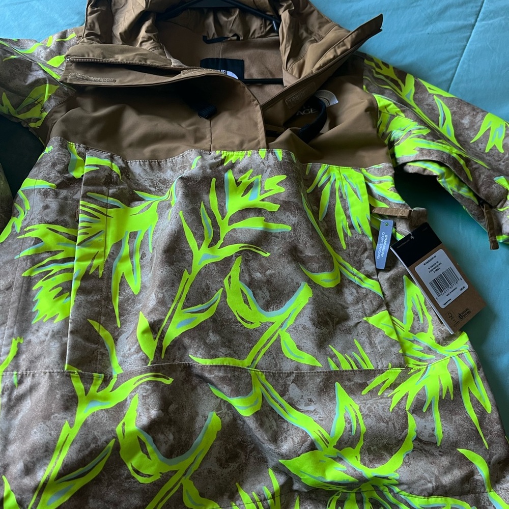 The North Face Green and Brown Ski Jacket
